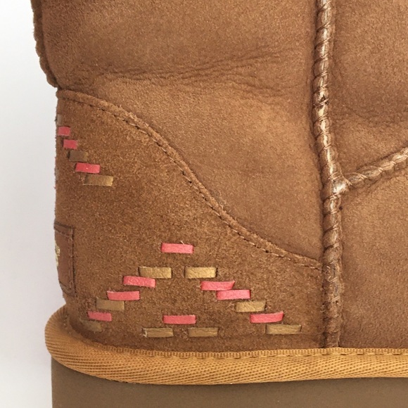 UGG Classic Suede Rustic Weave Boots - Picture 7 of 11